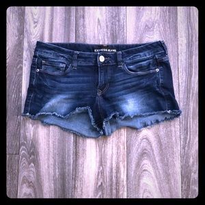 Raw hem Denim shorts